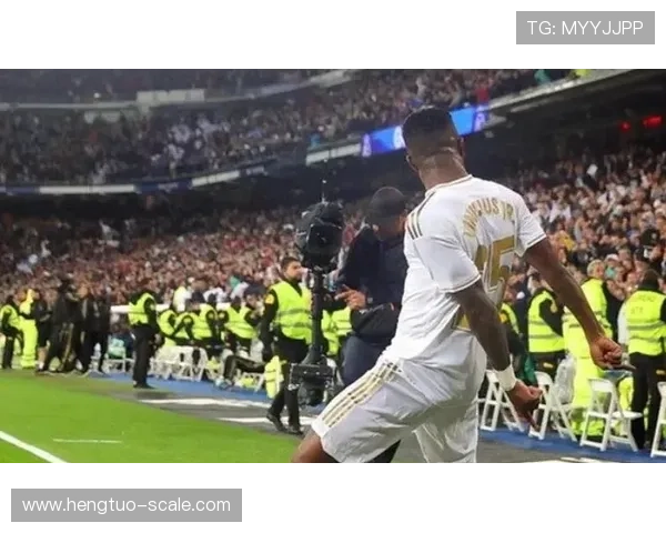 武汉羽毛球队节奏争议引发热议球迷与专家观点碰撞激烈 武汉羽毛球队节奏争议引发热议球迷与专家观点碰撞激烈