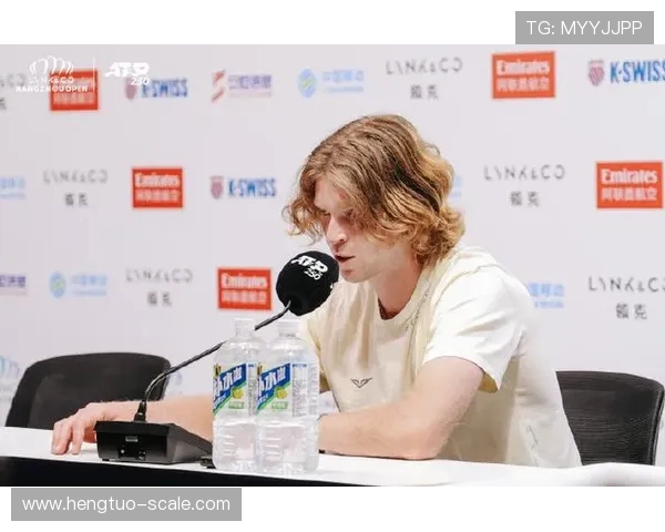 杭州网球队的节奏解析:深度探讨网球运动的魅力与技巧 杭州网球队的节奏解析:深度探讨网球运动的魅力与技巧