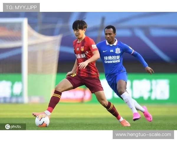 北京足球队个人能力分析：球员表现与团队协作的深度探讨