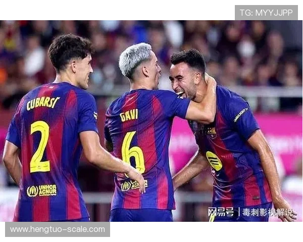 足球明星最出名的瞬间与传奇故事揭示他们背后的努力与荣耀 足球明星最出名的瞬间与传奇故事揭示他们背后的努力与荣耀